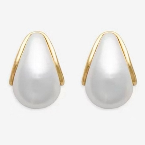 🔹️House of Harlow🔹️ 1960 Pearl Teardrop J-Hoop Gold Earrings - Picture 4 of 6